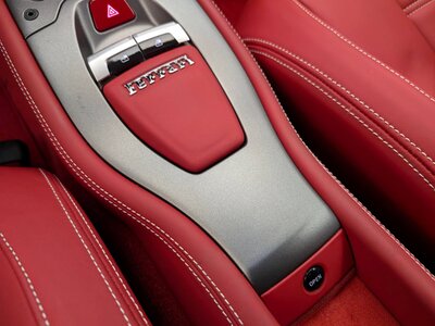 FERRARI 458 ITALIA 2011 thumbnail 46