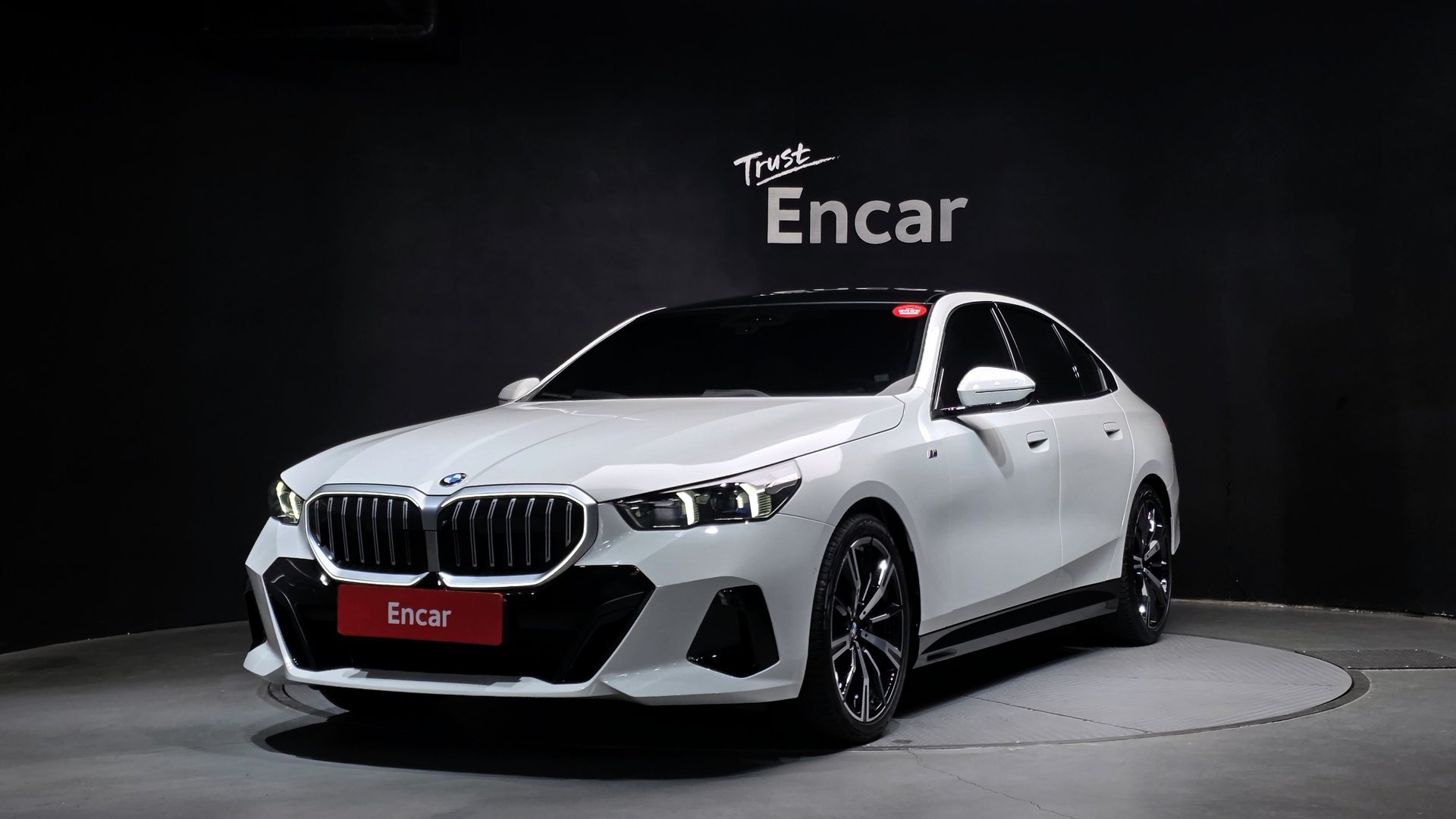 BMW 5 SERIES - View 1