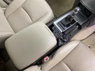 TOYOTA LAND CRUISER PRADO - 9
