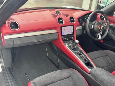 صورة 7 لـ 2020 Porsche 718 SPYDER