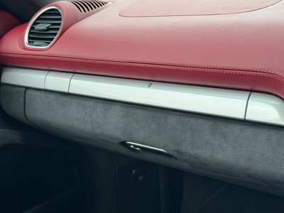 صورة مصغرة 21 لـ 2020 Porsche 718 SPYDER