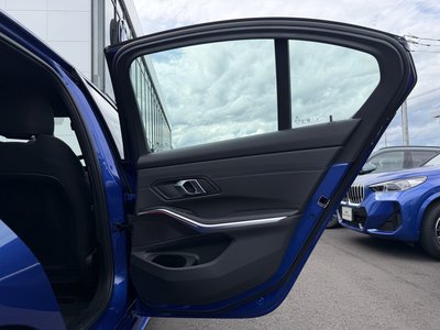 صورة مصغرة 12 لـ 2025 BMW 3 SERIES