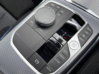 صورة مصغرة 41 لـ 2025 BMW 3 SERIES