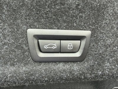 صورة مصغرة 57 لـ 2025 BMW 3 SERIES
