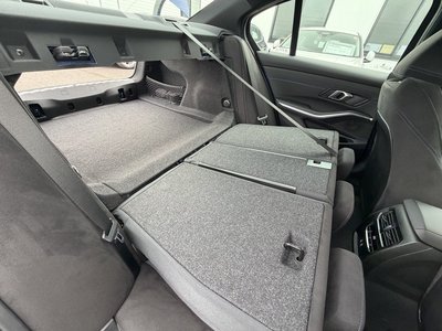 صورة مصغرة 54 لـ 2025 BMW 3 SERIES
