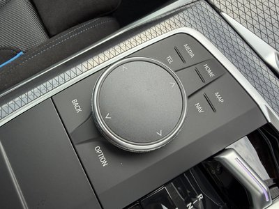 صورة مصغرة 42 لـ 2025 BMW 3 SERIES