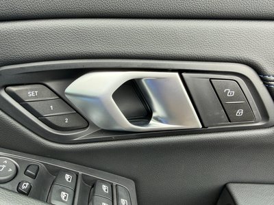 صورة مصغرة 26 لـ 2025 BMW 3 SERIES