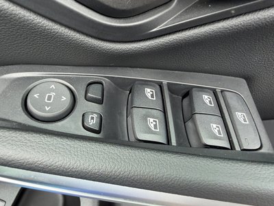 صورة مصغرة 25 لـ 2025 BMW 3 SERIES