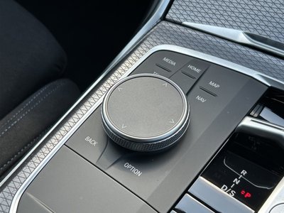 2025 BMW 3 SERIES — миниатюра 26