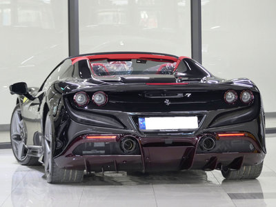 FERRARI F8 SPIDER - 2