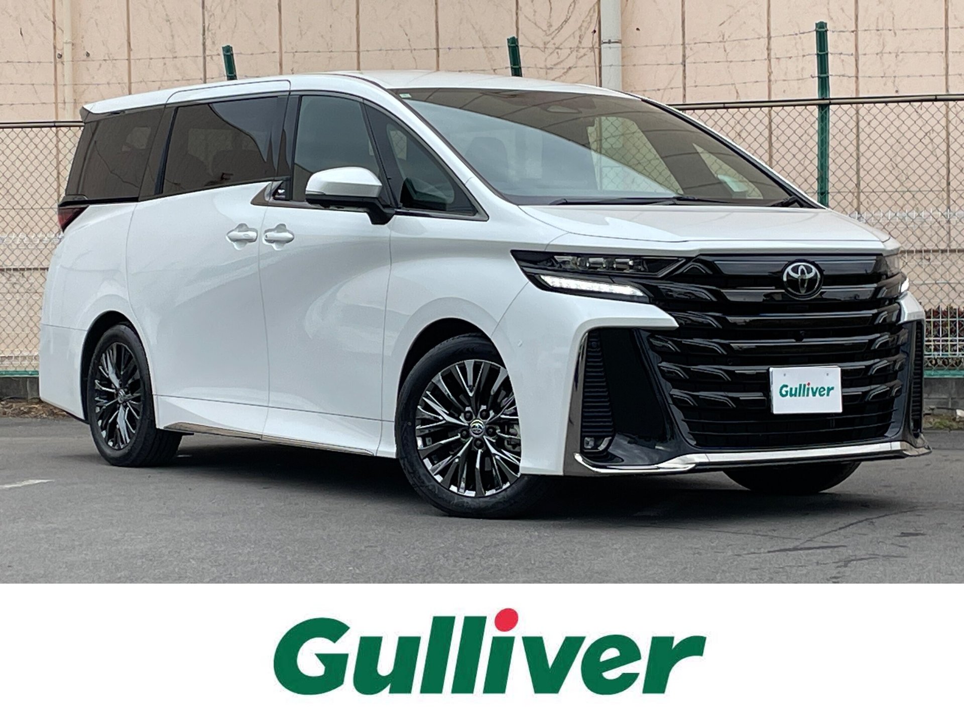 TOYOTA VELLFIRE - View 1