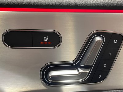 MERCEDES-BENZ CLA - 8