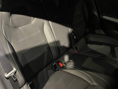 MERCEDES-BENZ CLA - 9