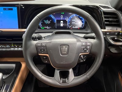 2024 Toyota CROWN SPORT 照片 8