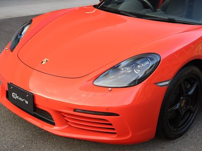 PORSCHE 718 BOXSTER - 9