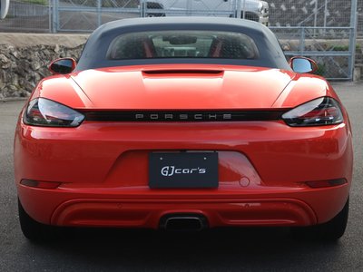 PORSCHE 718 BOXSTER - 4