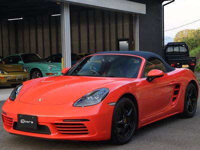 PORSCHE 718 BOXSTER - 7