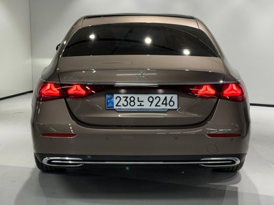 MERCEDES-BENZ E-CLASS - 5