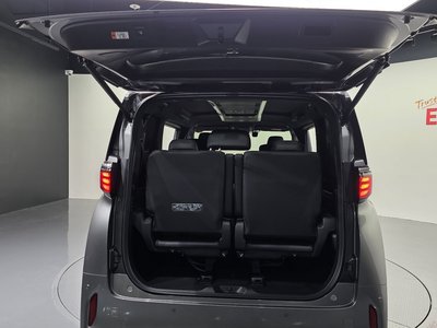 2025 Toyota ALPHARD 缩略图 36