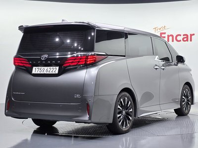 2025 Toyota ALPHARD 照片 3