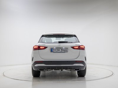 MERCEDES-BENZ GLA - 3