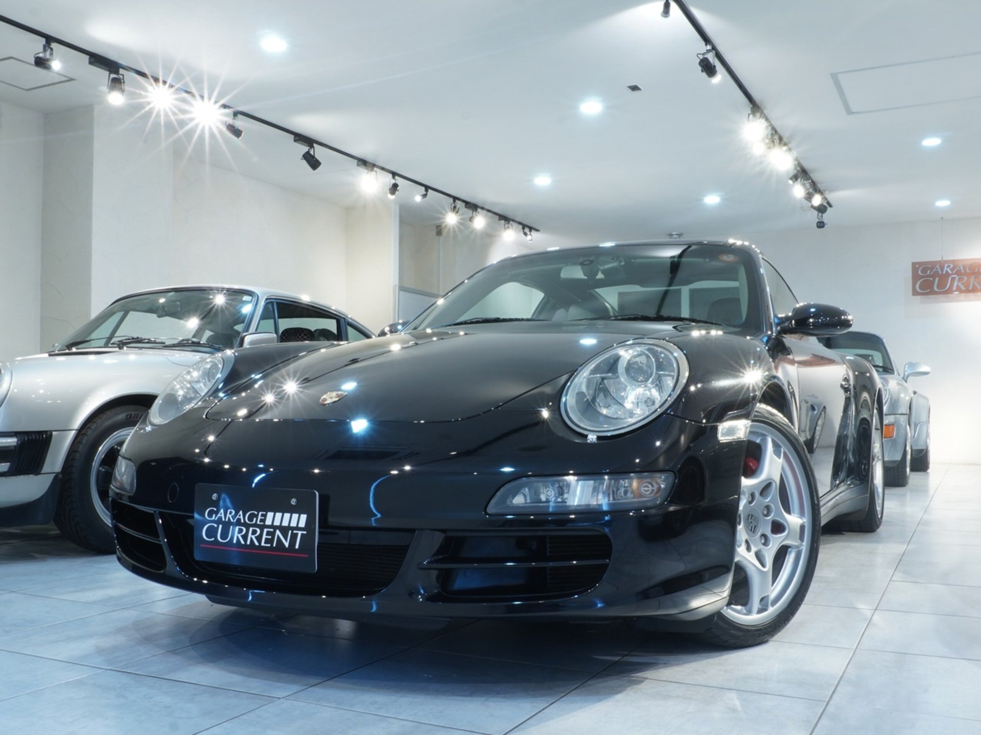 PORSCHE 911 - View 1