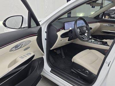 2024 Genesis GV70 — миниатюра 13