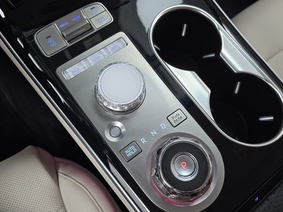 2024 Genesis GV70 — миниатюра 12