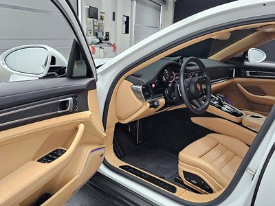 PORSCHE PANAMERA - 10