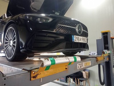 MERCEDES-BENZ C-CLASS - 1