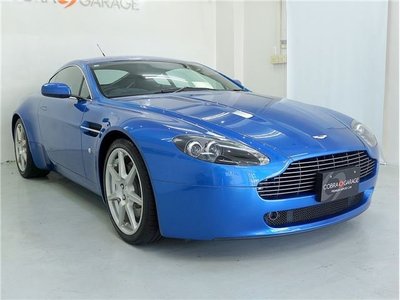 ASTON MARTIN V8 VANTAGE - 4