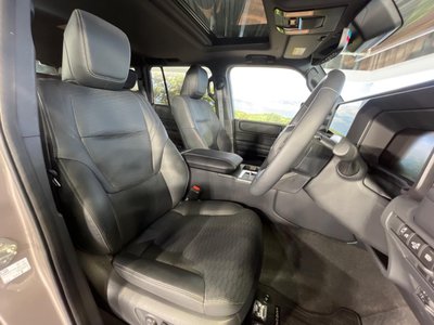 TOYOTA LAND CRUISER 250 - 8