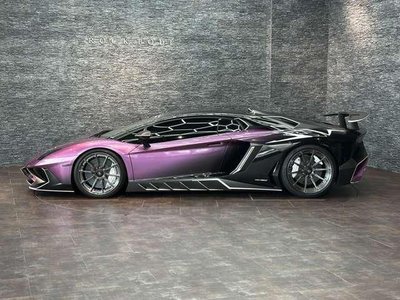 LAMBORGHINI AVENTADOR - 3