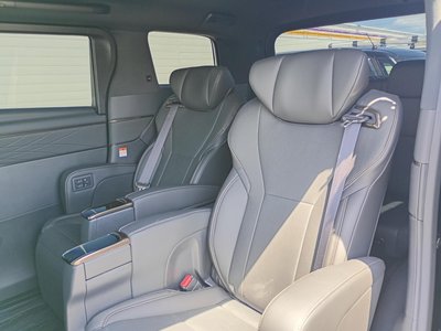 2025 Toyota ALPHARD thumbnail 57
