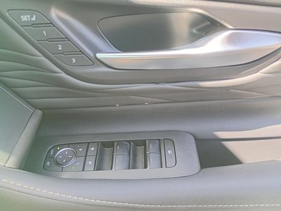 2025 Toyota ALPHARD thumbnail 41