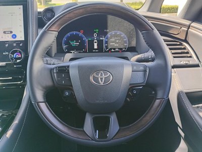 2025 Toyota ALPHARD thumbnail 35
