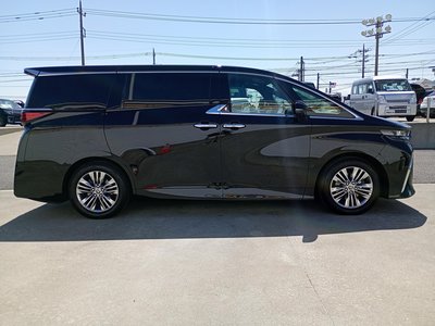 2025 Toyota ALPHARD thumbnail 17
