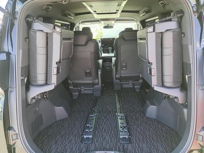 2025 Toyota ALPHARD thumbnail 70