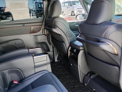 2025 Toyota ALPHARD thumbnail 59