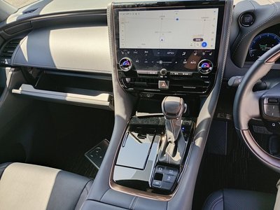 2025 Toyota ALPHARD thumbnail 43