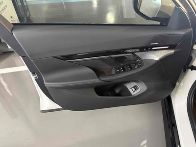 2024 BMW 5 SERIES 缩略图 18