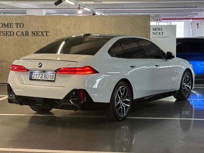 BMW 5 SERIES - 7