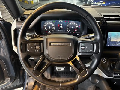 LAND ROVER DEFENDER - 7