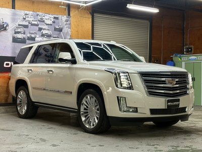 CADILLAC ESCALADE - 4