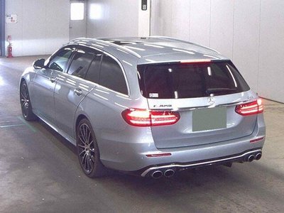 MERCEDES-BENZ E-CLASS - 2