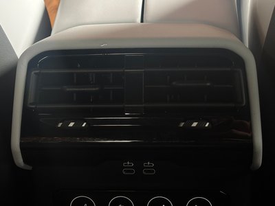 2023 BMW 5 SERIES — миниатюра 50