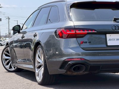 AUDI RS4 - 7