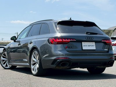 AUDI RS4 - 2