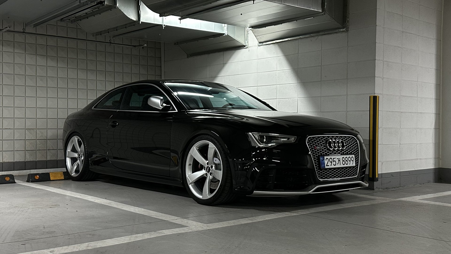 AUDI RS5 - View 1