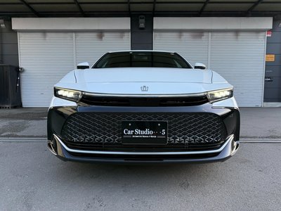 TOYOTA CROWN CROSSOVER - 2